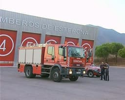 El Ayuntamiento recupera el camión de bomberos para intervenciones en la ciudad que llevaba nueve meses en reparación
