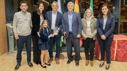 El Ayuntamiento reconoce a la Asociación Paula y la Fábrica de Médula y a la empleada municipal Maite Rodríguez en los XIX Premios ‘Estepona Social y Solidaria’