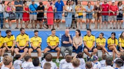 El ex seleccionador nacional Vicente del Bosque visita su campus de verano que se celebra por decimotercer año en Estepona
