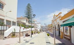 Siete empresas optan a convertir en 'mercado gourmet' el actual edificio municipal de abastos
