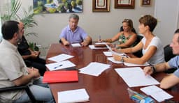 El Ayuntamiento constituye una mesa de trabajo para abordar asuntos de vivienda