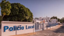 El Ayuntamiento condecorará al presidente del Consorcio Provincial de Bomberos, a la Real Caballería de Ronda y a mandos policiales en el Día de la Policía Local