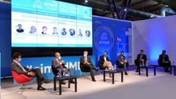 El alcalde de Estepona participa en la XVI edición del Salón Inmobiliario del Mediterráneo (Simed)