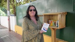El Ayuntamiento amplía la Red de ‘Libros Libres’ para fomentar la lectura con la instalación de casetas en los 13 colegios públicos de Estepona
