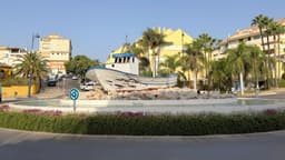 El Ayuntamiento instalará un nuevo barco pesquero en la avenida Puerta del Mar para poner en valor el patrimonio marinero de la ciudad