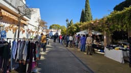 Este sábado la barriada de Cancelada organizó un mercadillo de trasteros